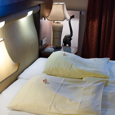 Royal Inn Kolín nad Rýnem Exteriér fotografie